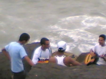 c moi avec un groube de guitare